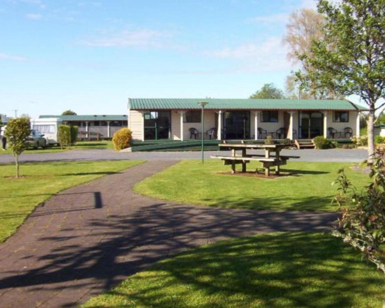 Otorohanga Kiwi Holiday Park エクステリア 写真